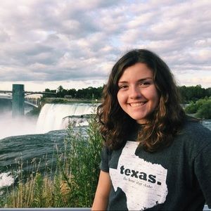 Meet your Posher, Amy